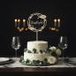 Preview: Runder Caketopper aus Birkenholz mit personalisiertem Namen, Anlass und Datum